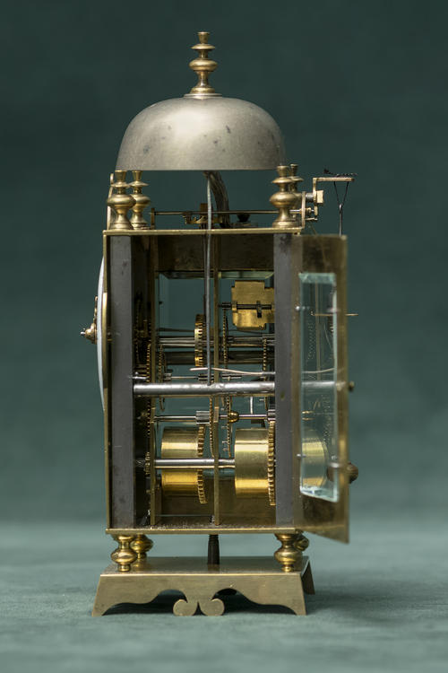 KOPEREN KLOKJE KLEIN 4 LR