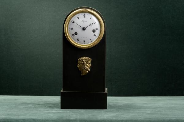 4,1 Pendule directoir  Le Paute  FRONTAAL