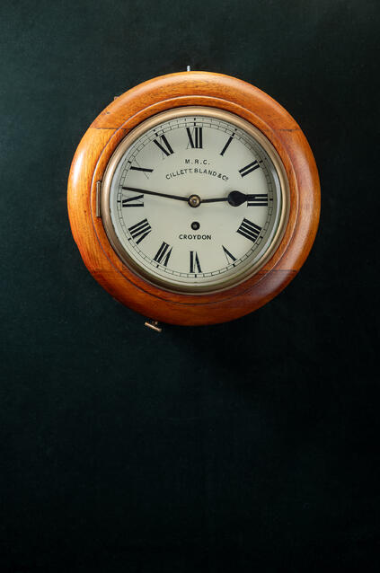 Kleine Engelse pubklok ca 1880