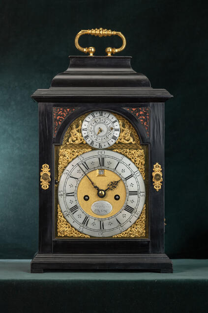 Tafelklok John Knibb Oxon ( Oxford ) ca 1720