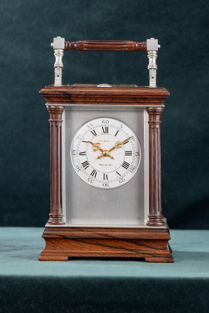 Houten Franse reisklok